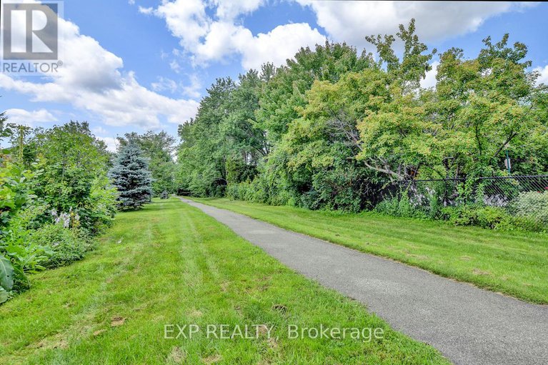 28619248/135-riversedge-crescent/riverside-southgloucester-glen/ottawa/ontario/K1V0Z8_42