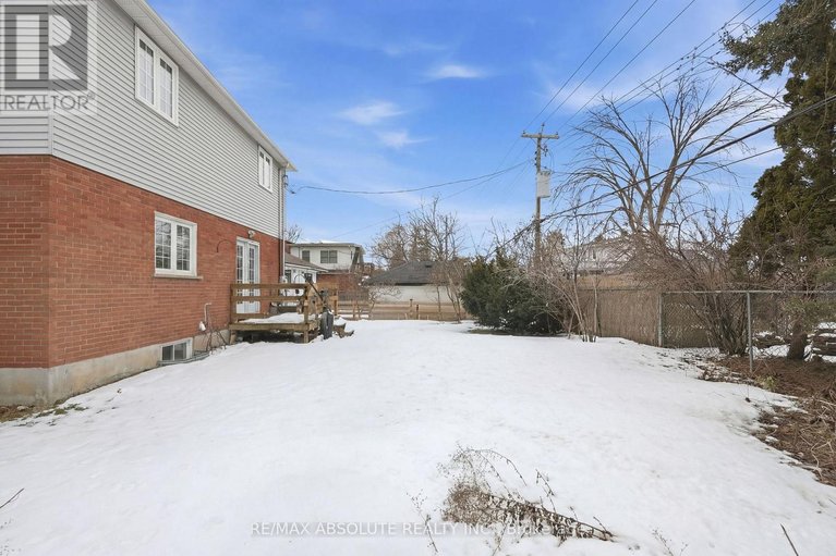 29629632/605-rowanwood-avenue/mckellarhighland/ottawa/ontario/K2A3E3_49