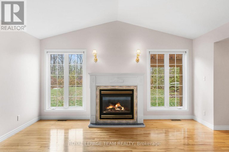 29127393/7-david-street/long-sault/south-stormont/ontario/K0C1M0_8