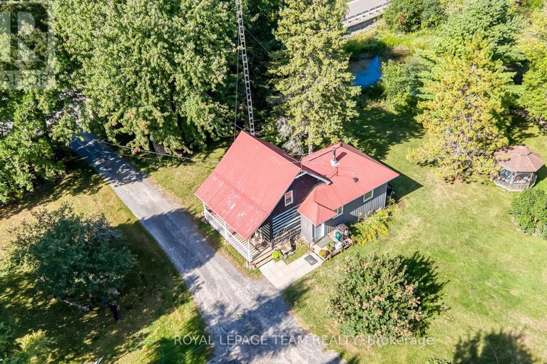 28847636/2828-con10-n/pakenham/mississippi-mills/ontario/K0A2X0_34