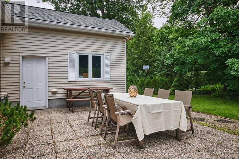 29341619/364-cunningham-avenue/alta-vistafaircrest-heights/ottawa/ontario/K1H6B4_33