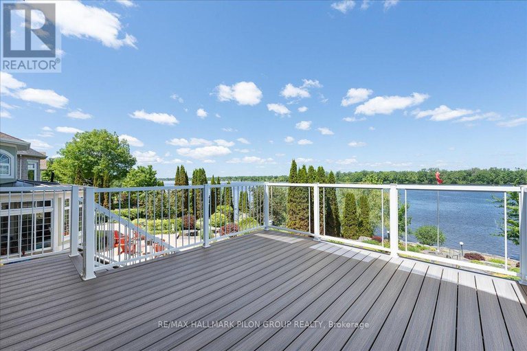 28463526/6373-radisson-way/hiawatha-parkconvent-glen/ottawa/ontario/K1C2Z9_14