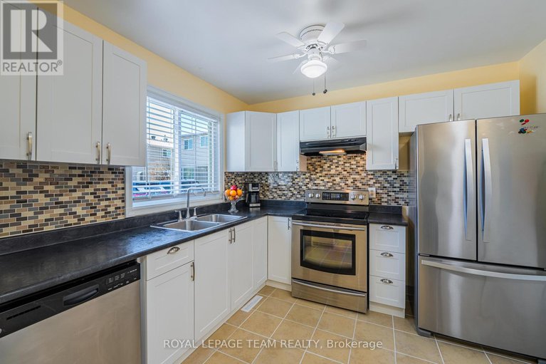 29296778/67-1347-perez-crescent/carson-grove/ottawa/ontario/K1J8T9_9