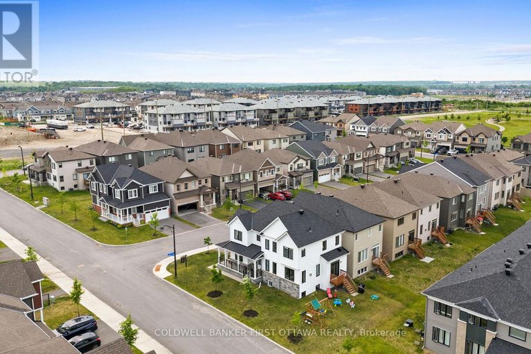 28450240/10-racemose-street/half-moon-bay/ottawa/ontario/K2J6Z9_45