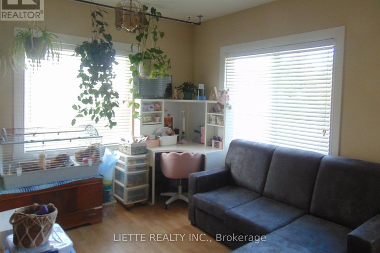 28823591/21968-main-street/north-glengarry-lochiel-twp/north-glengarry/ontario/K0B1H0_15