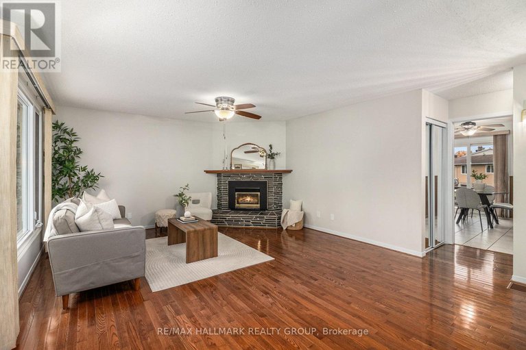 29090721/1366-metz-crescent/carson-grove/ottawa/ontario/K1K3Z5_8