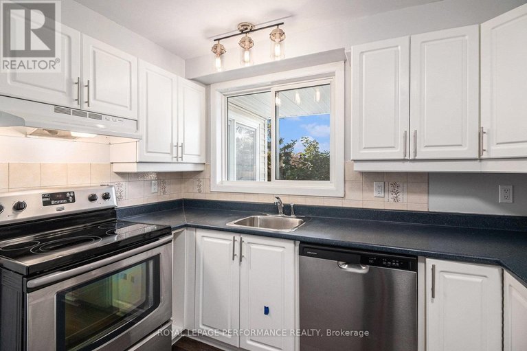 29014380/209-6470-bilberry-drive/orleans-wood/ottawa/ontario/K1C4P1_6