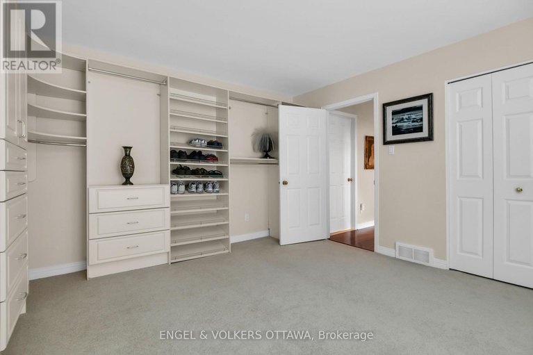 29253843/1-65-whitemarl-drive/rockcliffe/ottawa/ontario/K1L8J9_28