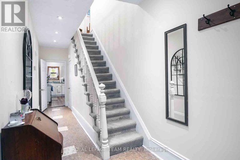 28350106/167-drummond-street/ottawa-east/ottawa/ontario/K1S1K3_23