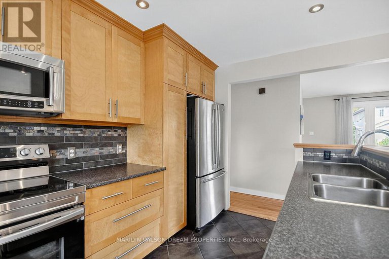 28923869/1914-rosebella-avenue/blossom-parkleitrim/ottawa/ontario/K1T1G7_18