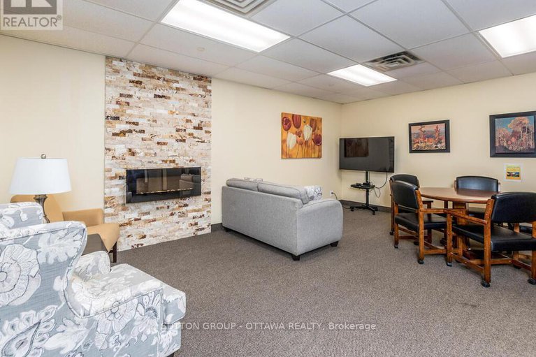 28867900/203-2951-riverside-drive/mooneys-bayriverside-park/ottawa/ontario/K1V8W6_32