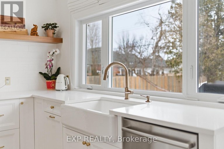 29552077/89-norice-street/meadowlandscrestview/ottawa/ontario/K2G2X9_11