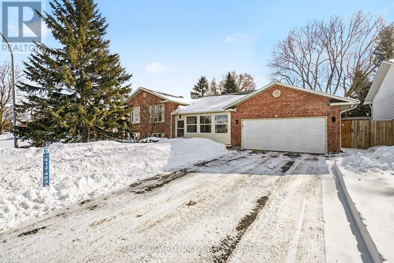 29349073/38-lapointe-boulevard/embrun/russell/ontario/K0A1W0_3