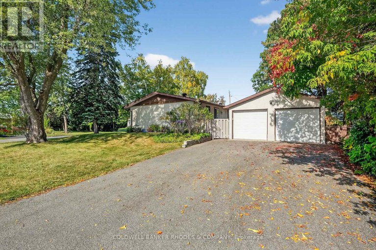 28912444/11-willeth-avenue/city-viewskylinefisher-heightsparkwood-hills/ottawa/ontario/K2E5C2_42