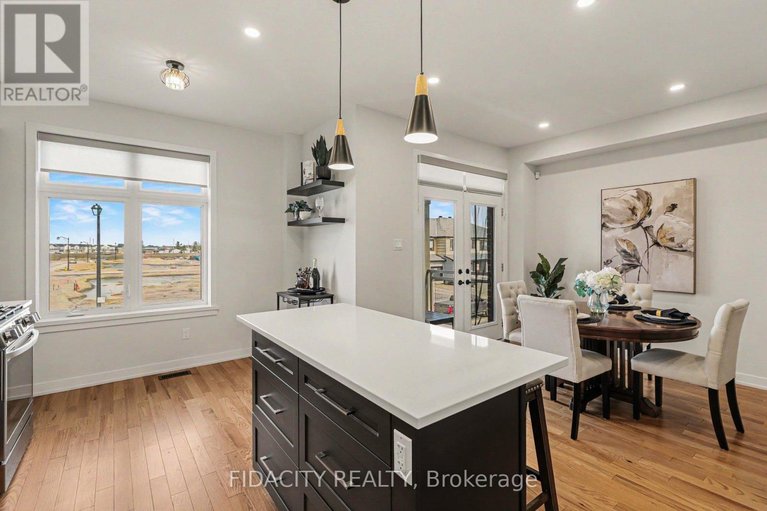 29654929/1768-crux-road/mer-bleuebradley-estatesanderson-park/ottawa/ontario/K1W0R3_9