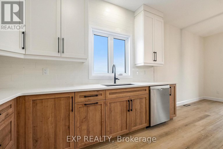 29127948/162-danika-street/clarencerockland-twp/clarence-rockland/ontario/K0A2A0_11