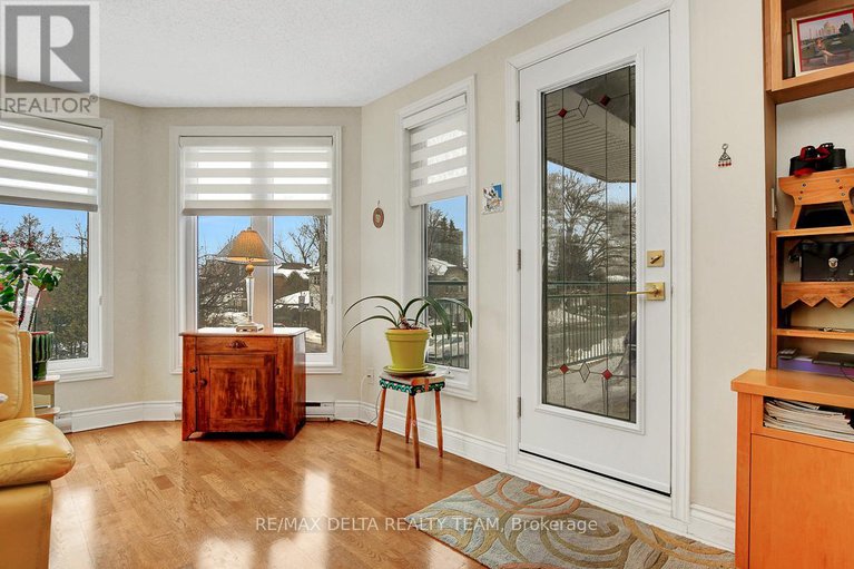 28176941/302a-62-donald-street/overbrook/ottawa/ontario/K1K1N2_13