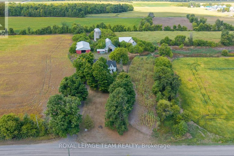 28826207/2307-carsonby-road-w/rideau-twp-w-of-hwy-16-north-of-reg-rd-6/ottawa/ontario/K0A2T0_3