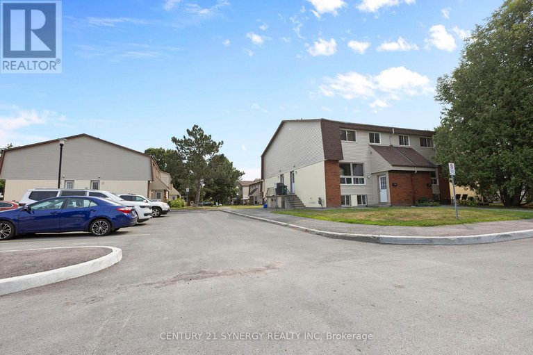 28701824/26b-sonnet-crescent/westcliffe-estates/ottawa/ontario/K2H8W7_24