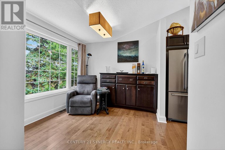 28935783/47-18-oyster-bay-court/stittsville-central/ottawa/ontario/K2S1H3_25
