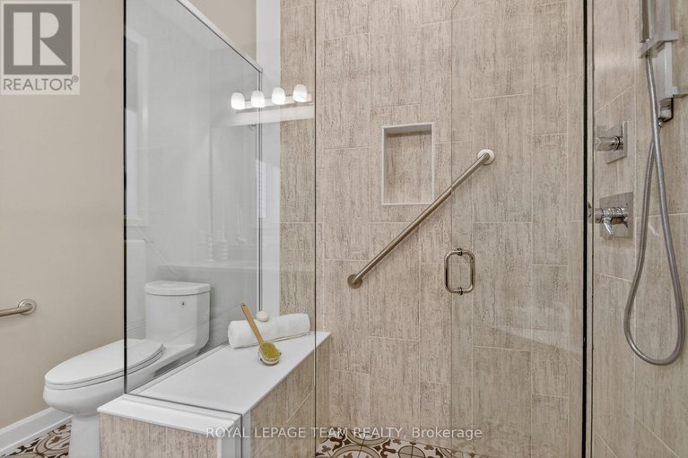 29384094/727-coast-circle/mahogany-community/ottawa/ontario/K4M0N2_17