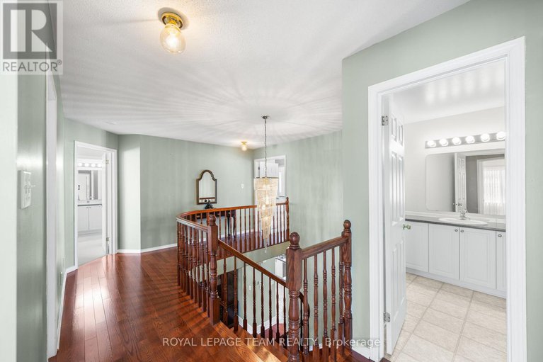 28215682/18-tierney-drive/longfields/ottawa/ontario/K2J4W2_29