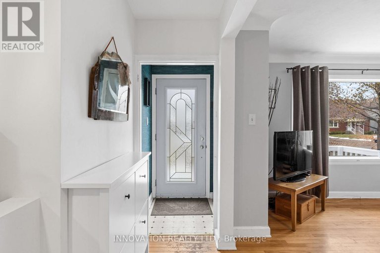 29225336/542-wolffdale-crescent/overbrookcastle-heights/ottawa/ontario/K1K1N5_3