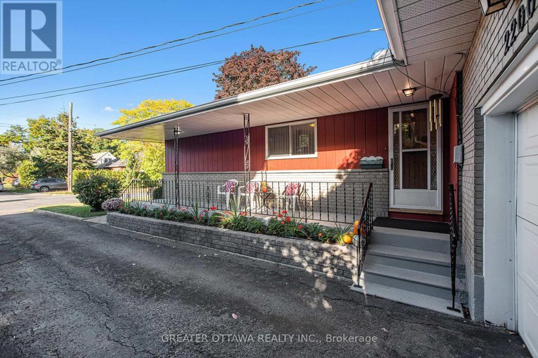 29002318/2200-flower-avenue/woodroffe/ottawa/ontario/K2B7A8_2