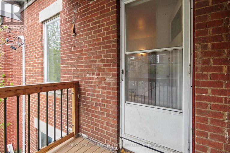28322285/293-powell-avenue/west-centre-town/ottawa/ontario/K1S2A6_17