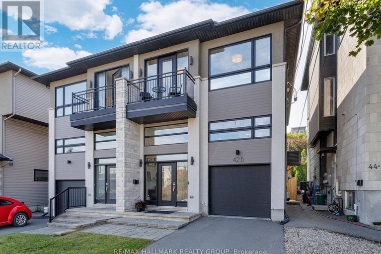 29018590/42b-young-street/west-centre-town/ottawa/ontario/K1S3H7_1