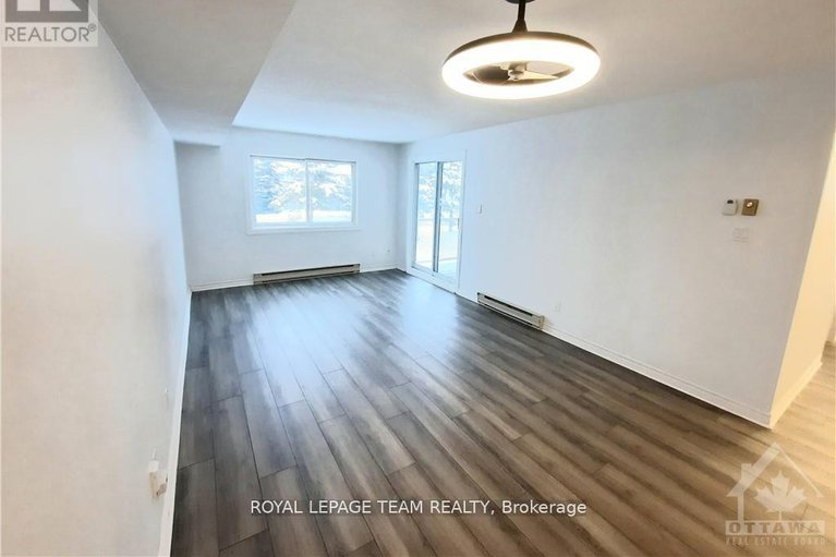 29155786/213-316-lorry-greenberg-drive/hunt-club-parkgreenboro/ottawa/ontario/K1T2P4_17