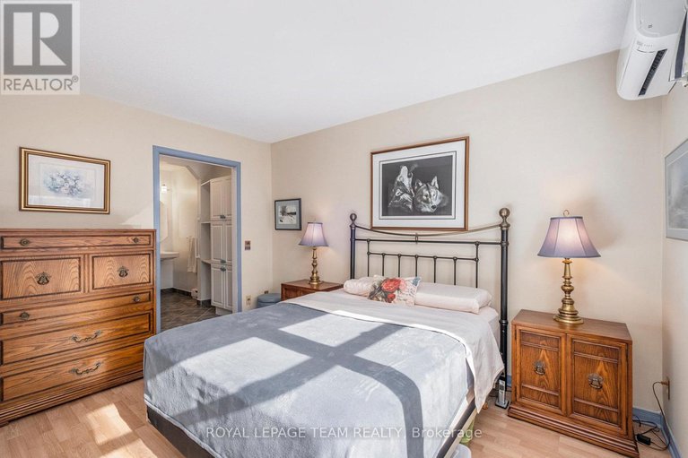 29021048/3d-harness-lane/bridlewood/ottawa/ontario/K2M1E1_18