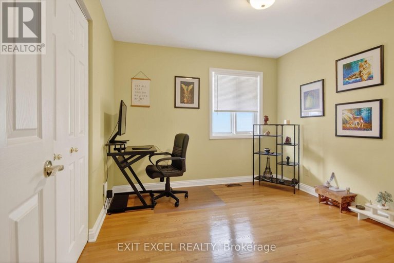 29577468/1093-b-normandy-cr-normandy-crescent/carleton-heights/ottawa/ontario/K2C0L9_32