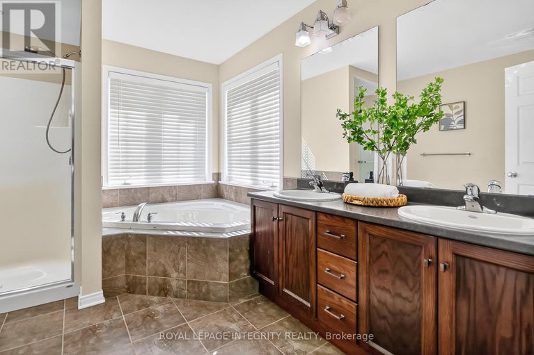 28953094/347-tucana-way/stonebridge/ottawa/ontario/K2J0Z8_27