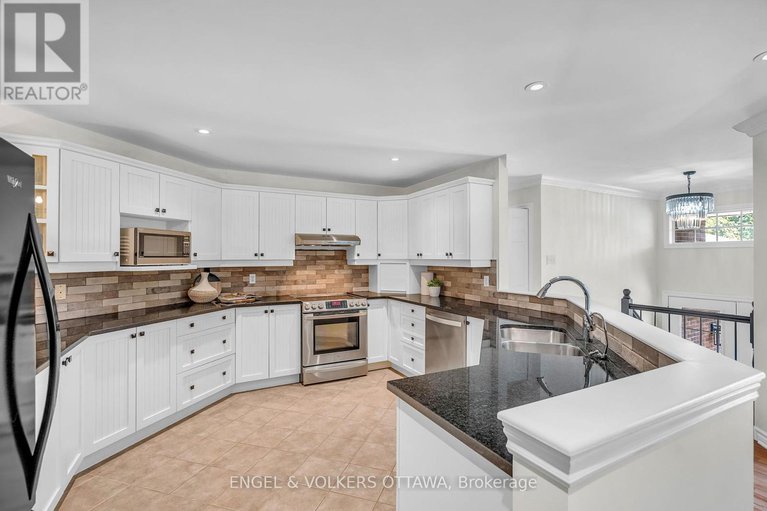 28314579/7359-marcella-drive/osgoode-twp-north-of-reg-rd-6/ottawa/ontario/K4P1P7_4
