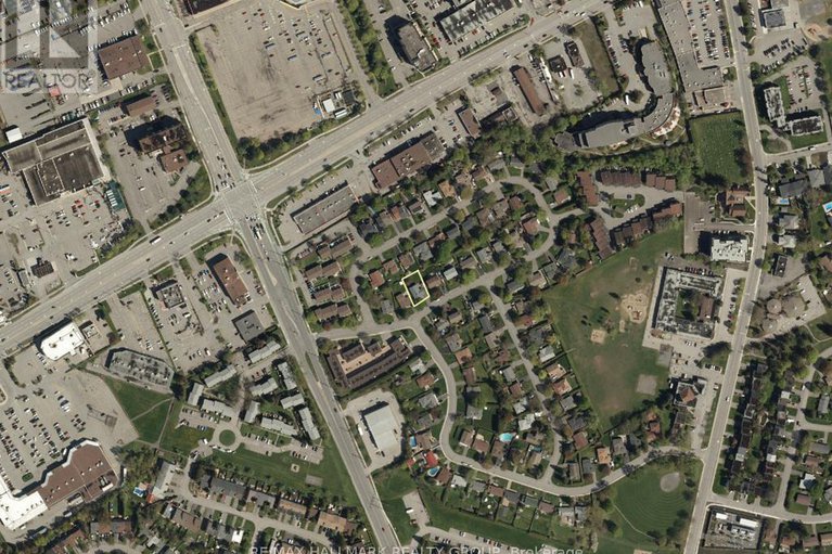 28842722/38-hadley-circle/bells-corners/ottawa/ontario/K2H6N9_35