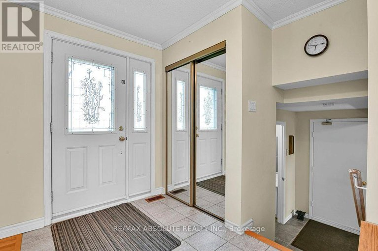 29665092/535-gascon-street/village-of-russell/russell/ontario/K4R1C6_3