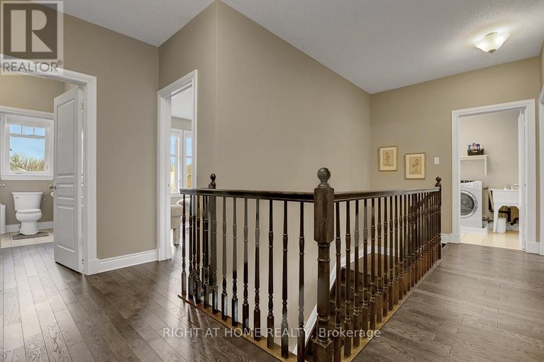 29641405/701-everlasting-crescent/springridgeeast-village/ottawa/ontario/K4A0K2_23