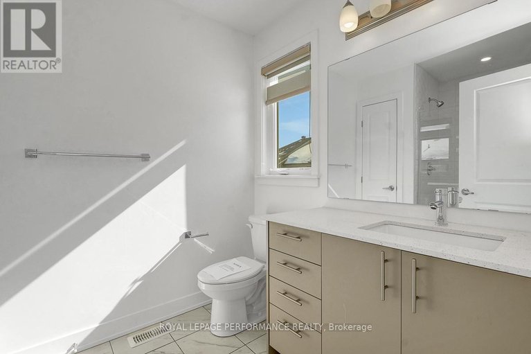 29445576/51-moosonee-crescent/riverside-southgloucester-glen/ottawa/ontario/K4M0M1_47