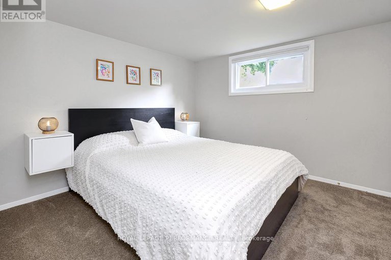 28570020/405-allen-boulevard/vanier/ottawa/ontario/K1L7B6_35