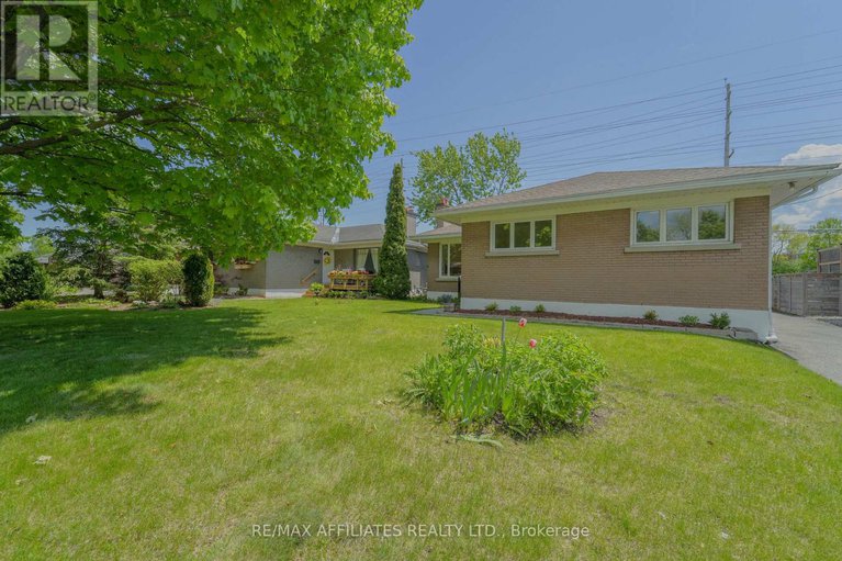 28513866/536-browning-avenue/riverview-park/ottawa/ontario/K1G0T4_3