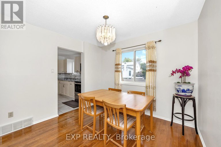 28480509/29-gowrie-drive/glencairnhazeldean/ottawa/ontario/K2L2T5_12