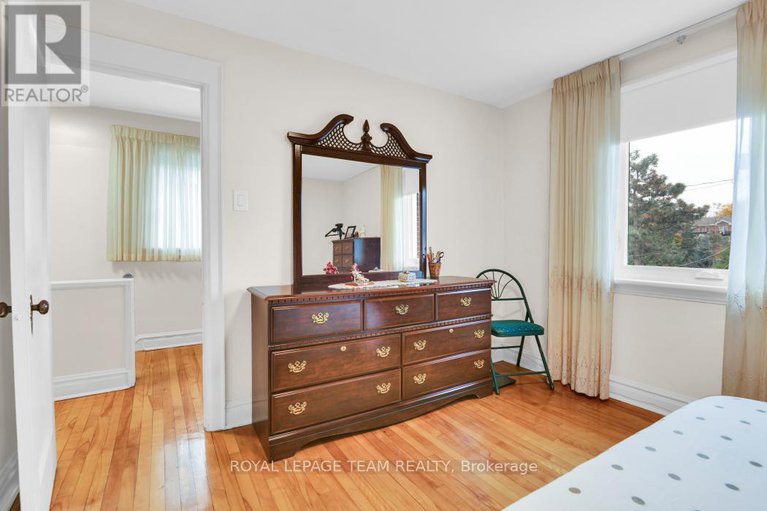28004209/128-130-bayswater-avenue/hintonburg/ottawa/ontario/K1Y2G1_14