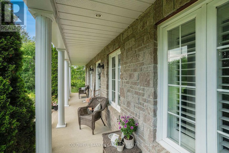 28589212/8289-rodney-farm-drive/osgoode-twp-north-of-reg-rd-6/ottawa/ontario/K0A2P0_4