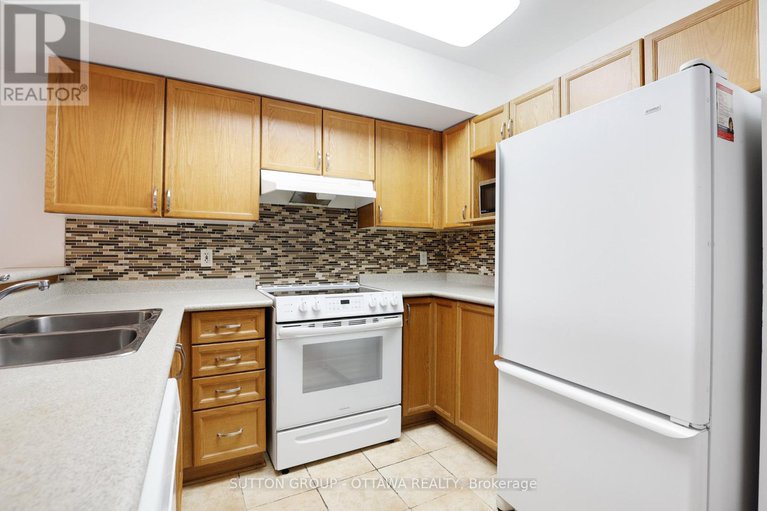 29373645/115-tall-pines-private/leslie-park/ottawa/ontario/K2H1H1_19