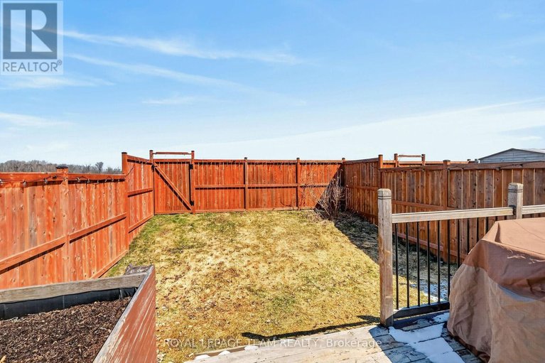 29615070/216-trail-side-circle/springridgeeast-village/ottawa/ontario/K4A5B5_43