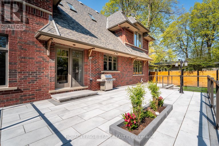 28430486/250-sandridge-road/rockcliffe/ottawa/ontario/K1L5A2_38
