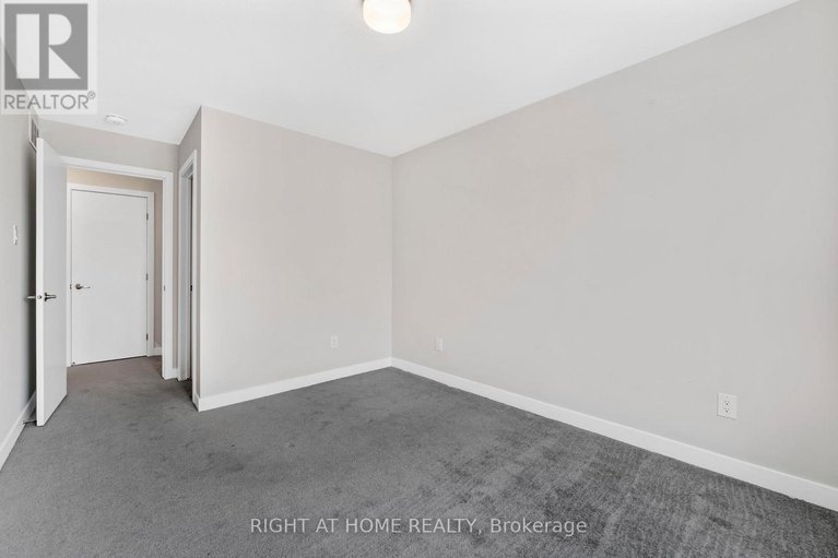 29218592/30-chasing-grove/btwn-franktown-rd-fallowfield-rd/ottawa/ontario/K0A2Z0_29