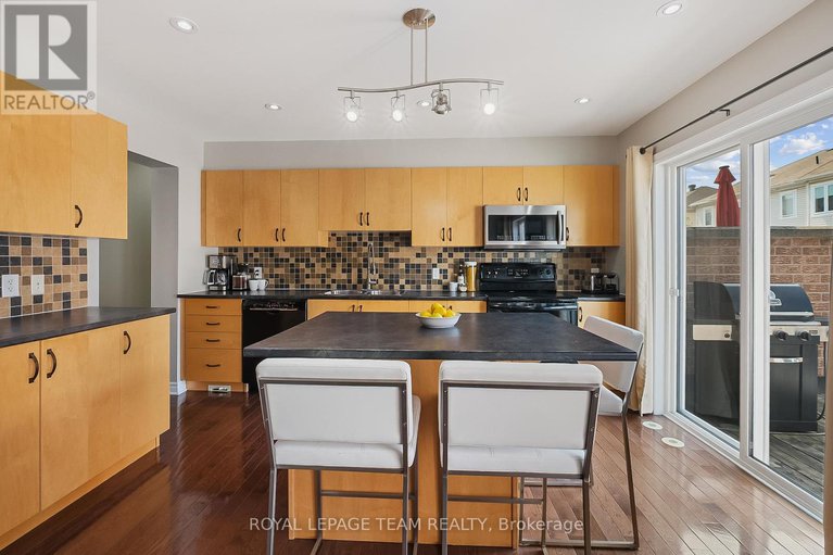28669844/127-harmattan-avenue/stittsville-north/ottawa/ontario/K2S0E4_15