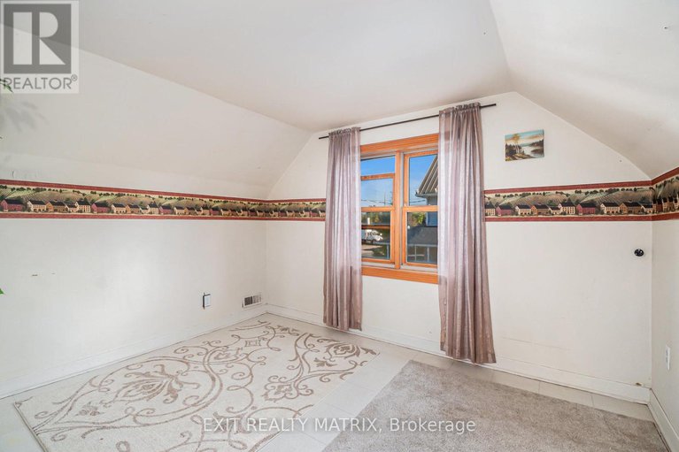 28998331/3498-sarsfield-road/cumberland-west/ottawa/ontario/K0A3E0_12